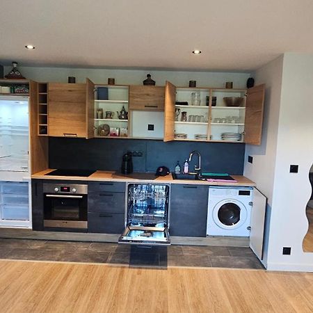 Charmant Appartement Tout Equipe Seilh Esterno foto